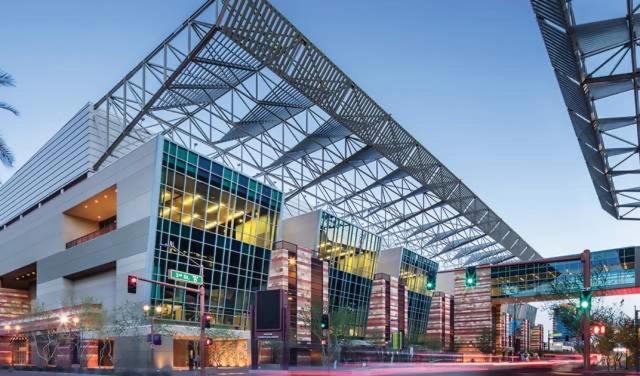 Couples Getaway Highrise Dwntown Phx Skyline Views Apartamento Phoenix Exterior foto